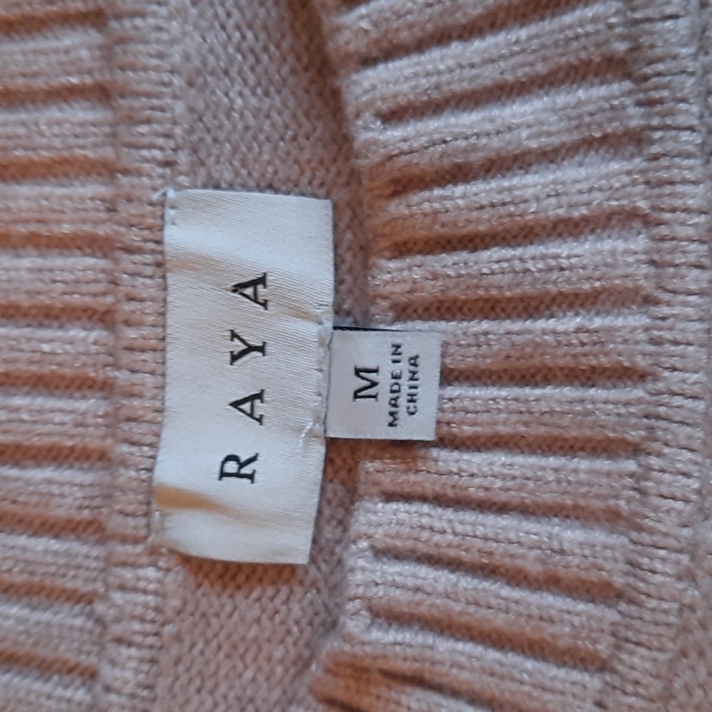 Raya Ruffle Shoulder Sweater - Picture 5 of 6